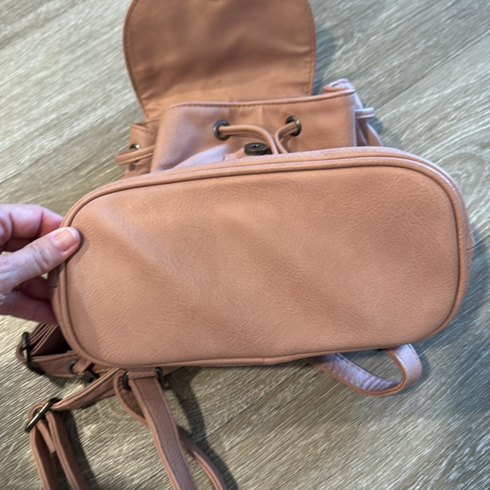Universal thread backpack - Picture 6 of 6